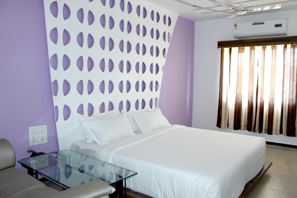 Oyo 4316 Hotel Sai Empire Shirdi Zimmer foto
