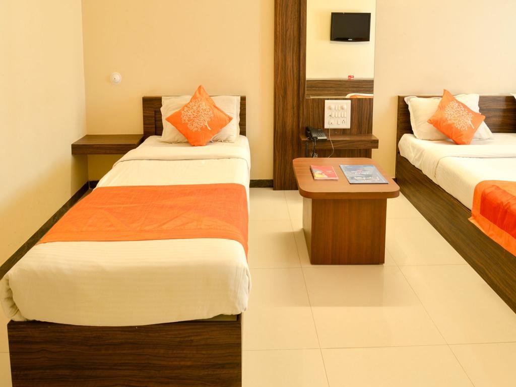 Oyo 4316 Hotel Sai Empire Shirdi Exterior foto
